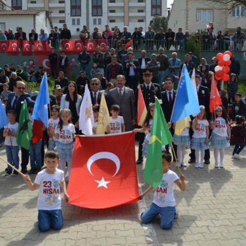 Belediye Başkanımız Ali Aykurt, 23 Nisan Ulusal Egemenlik ve Çocuk Bayramı kapsamında düzenlenen etkinliklere katıldılar                                                                                                                                  